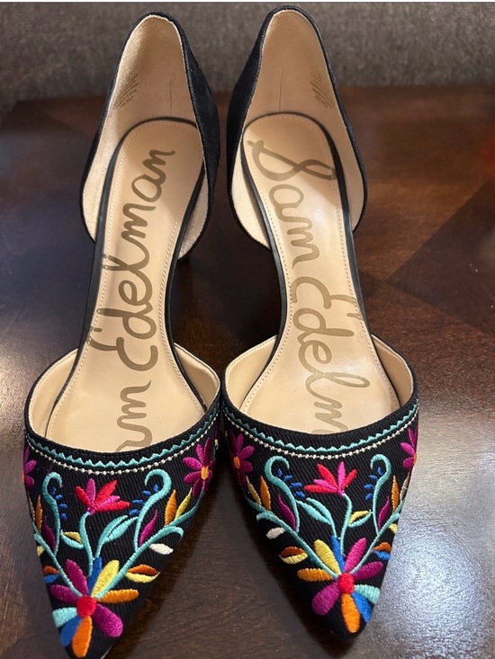 Sam Edelman Shoes - Sam Edelman Black Pointed-Toe D'Orsay Heels with Multicolor Floral Embroidery